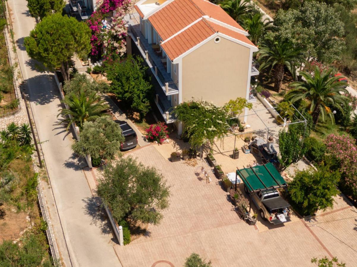 Iris Apartments Minia Екстериор снимка