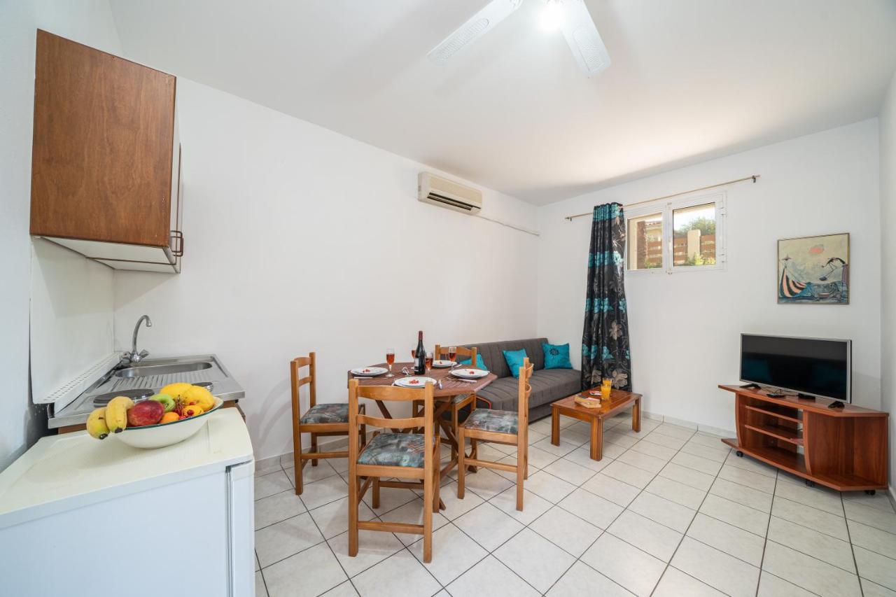 Iris Apartments Minia Екстериор снимка