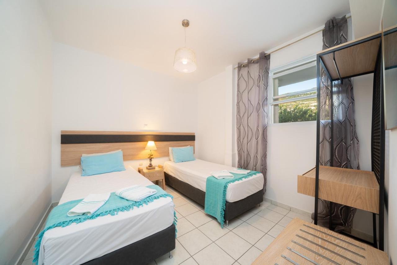Iris Apartments Minia Екстериор снимка