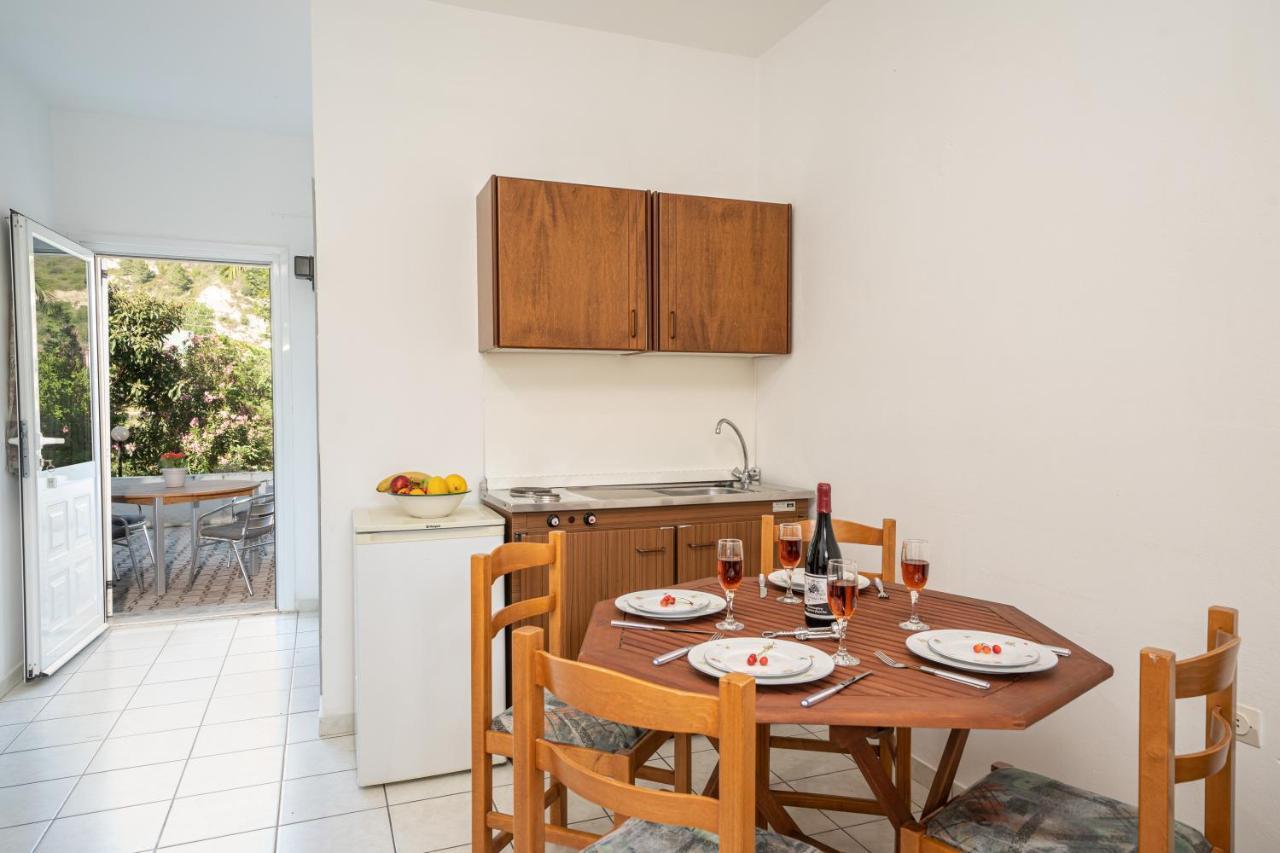 Iris Apartments Minia Екстериор снимка