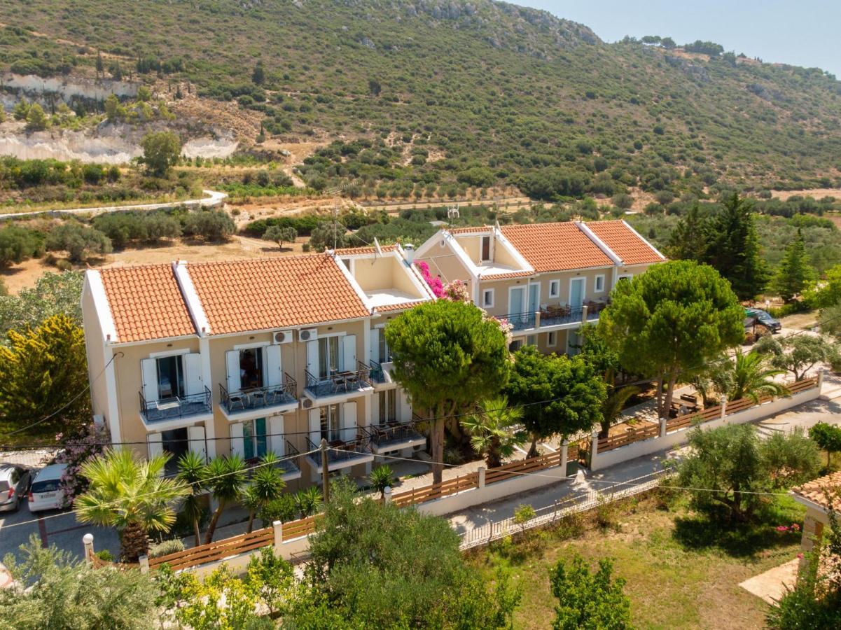 Iris Apartments Minia Екстериор снимка